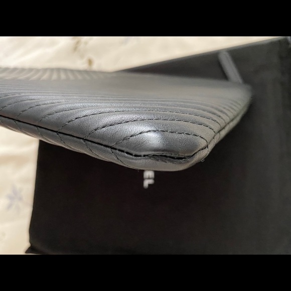 Authentic CHANEL Medium Chevron Boy O Case - Picture 4 of 11